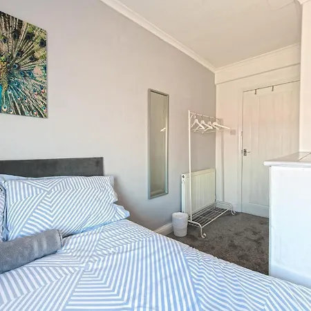 York House - Short Leeds * Leeds (West Yorkshire)